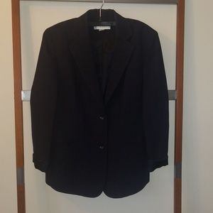 Cute business blazer!